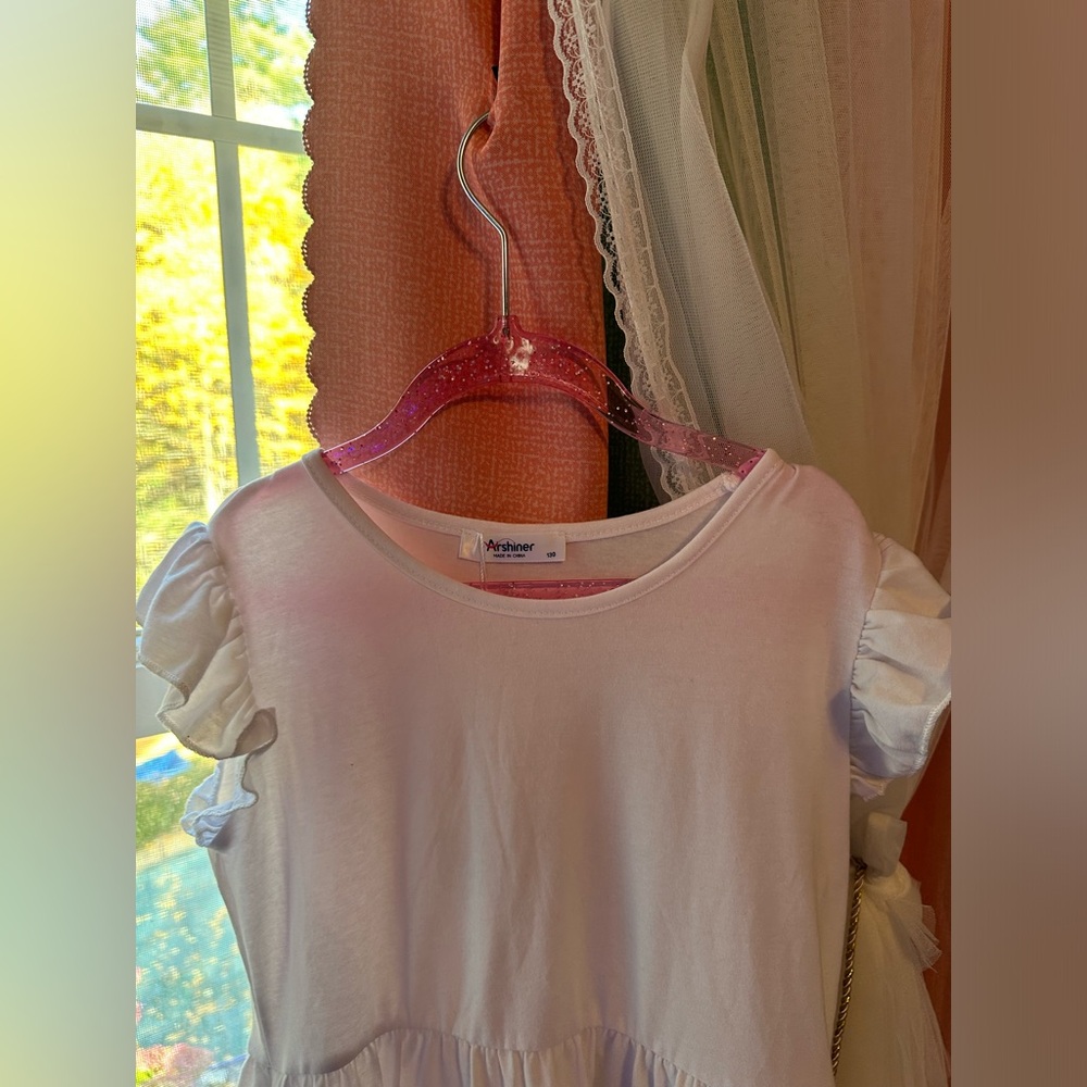 Brand new w/tags! Girls Sundress w/ Ruffle Sleeve Tiered swing dress w/ pockets